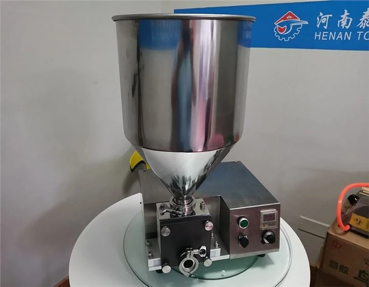 Cream Injecting Machine