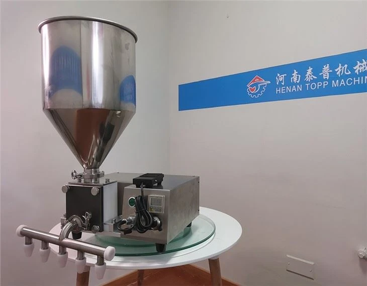 Cream Injecting Machine